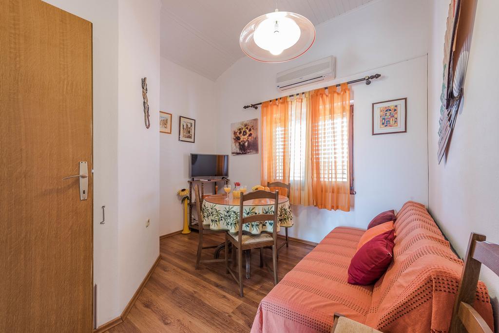 Apartments Eva Сукошан Экстерьер фото